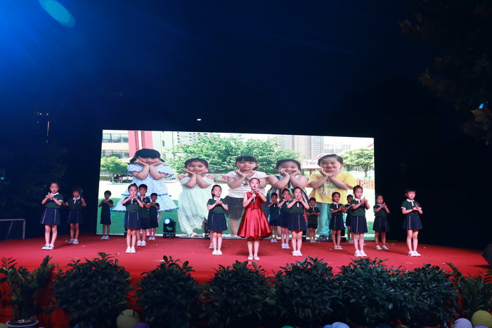 滿滿的儀式感！民權(quán)東區(qū)實(shí)驗(yàn)幼兒園迎來(lái)畢業(yè)季