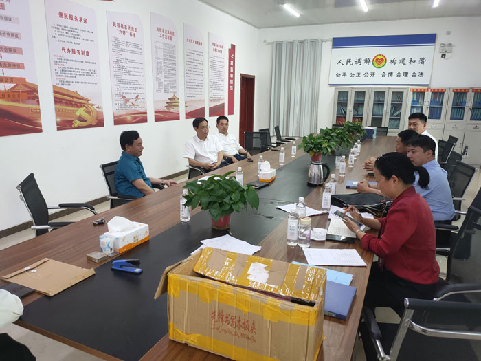 市人大常委會副主任、縣委書記姬脈常調(diào)研我縣脫貧攻堅工作