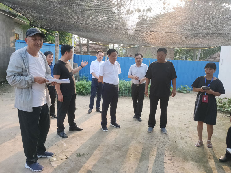 市人大常委會副主任、縣委書記姬脈常調(diào)研我縣脫貧攻堅工作