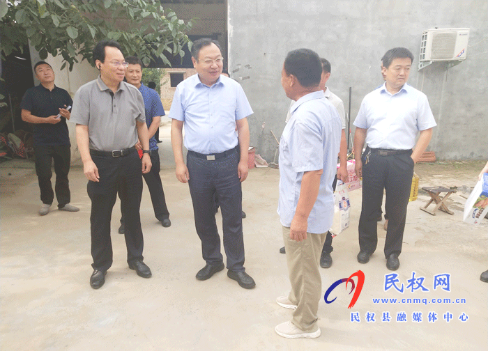 市委常委、常務(wù)副市長吳祖明到我縣走訪慰問軍人重點(diǎn)優(yōu)撫對象