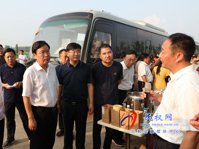 我縣開(kāi)展2020年上半年鄉(xiāng)鎮(zhèn)(街道)重點(diǎn)工作巡查觀摩活動(dòng) 我縣開(kāi)展2020年上半年鄉(xiāng)鎮(zhèn)(街道)重點(diǎn)工作巡查觀摩活動(dòng)
