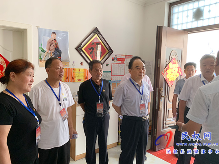 我縣組織離退休干部開(kāi)展脫貧成果調(diào)研活動(dòng) 我縣組織離退休干部開(kāi)展脫貧成果調(diào)研活動(dòng)