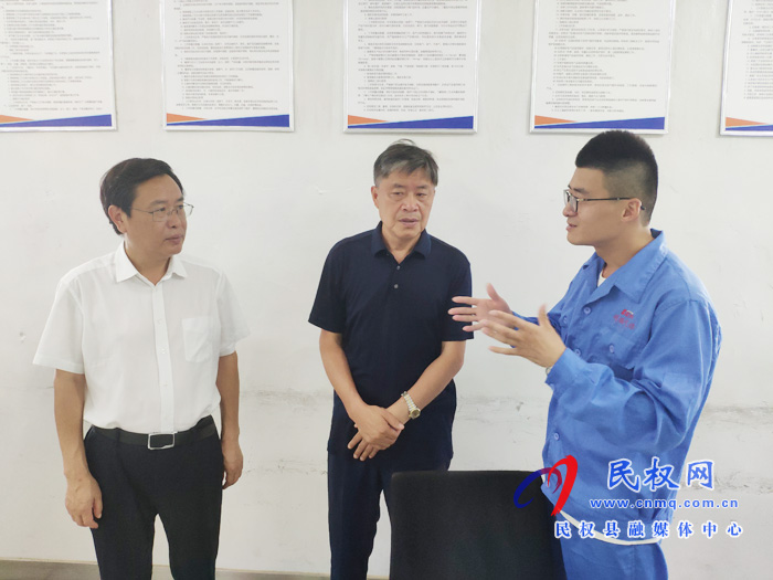 市政協(xié)主席曾昭寶一行到我縣孫六鎮(zhèn)調(diào)研重點(diǎn)鎮(zhèn)傳統(tǒng)村落發(fā)展和保護(hù)工作 市政協(xié)主席曾昭寶一行到我縣孫六鎮(zhèn)調(diào)研重點(diǎn)鎮(zhèn)傳統(tǒng)村落發(fā)展和保護(hù)工作
