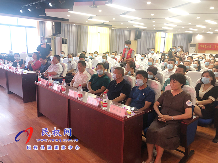 民權縣2020年中小學、幼兒園音樂教師專項培訓班結業(yè)典禮暨愛心捐贈儀式舉行