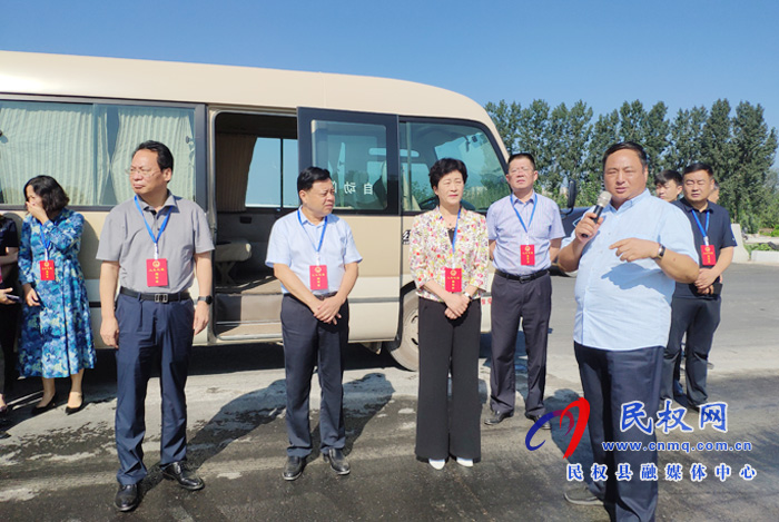 縣人大視察我縣地方糧油收儲(chǔ)“一園三校”重點(diǎn)項(xiàng)目城市建設(shè)與管理工作