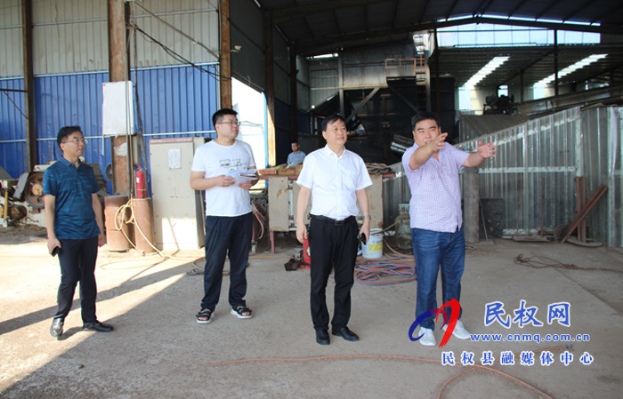 縣委常委、統(tǒng)戰(zhàn)部長(zhǎng)趙通到聯(lián)系服務(wù)企業(yè)開展走訪活動(dòng)