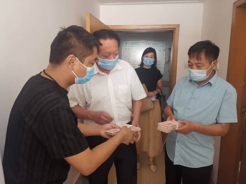 縣住建局?jǐn)y手愛心企業(yè)樂善好施、扶危濟(jì)困
