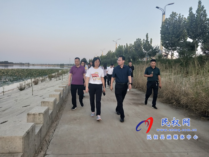 國家開發(fā)銀行河南省分行到我縣開展主題黨日活動(dòng) 國家開發(fā)銀行河南省分行到我縣開展主題黨日活動(dòng)
