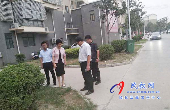 縣人大常委會(huì)主任周燕到南華辦事處督導(dǎo)文明創(chuàng)建工作 縣人大常委會(huì)主任周燕到南華辦事處督導(dǎo)文明創(chuàng)建工作
