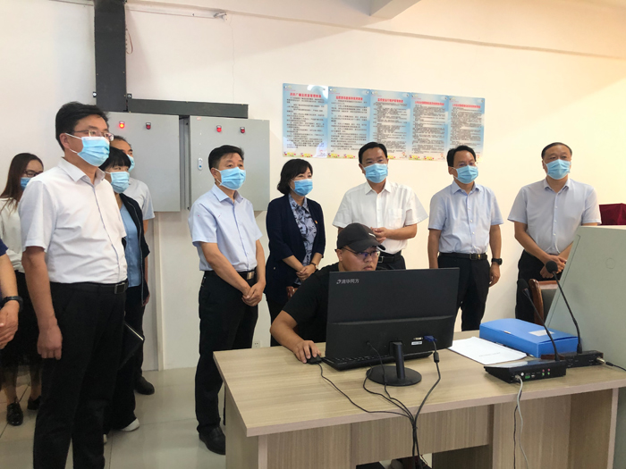 市人大常委會副主任、縣委書記姬脈常查看安全生產(chǎn)工作