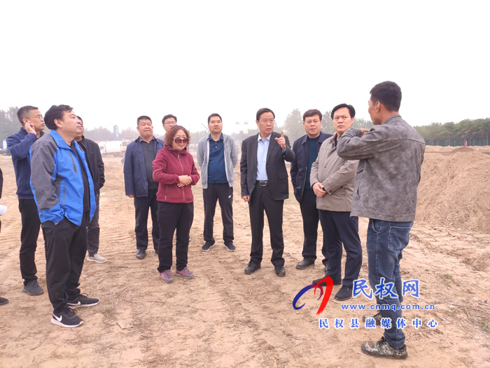 市人大常委會副主任、縣委書記姬脈常查看我縣重點項目建設(shè)情況和部門節(jié)假日值班值守情況