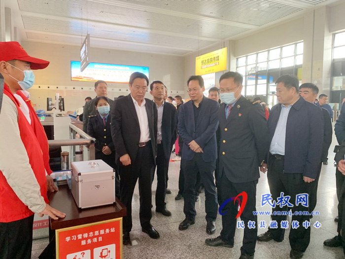 市人大常委會副主任、縣委書記姬脈常調研我縣文明城創(chuàng)建工作