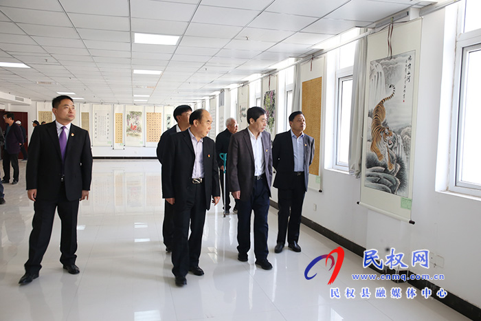 我縣開(kāi)展離退休老干部迎“重陽(yáng)”系列慶?；顒?dòng)