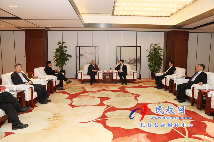 市長張建慧與參加民權(quán)第六屆制冷裝備博覽會的嘉賓座談 市長張建慧與參加民權(quán)第六屆制冷裝備博覽會的嘉賓座談