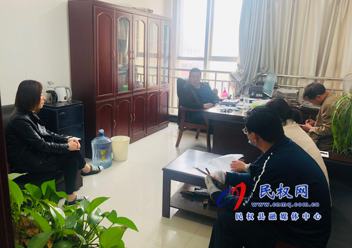 我縣各鄉(xiāng)鎮(zhèn)、（街道辦）縣直各單位傳達貫徹全縣脫貧攻堅工作推進會議精神