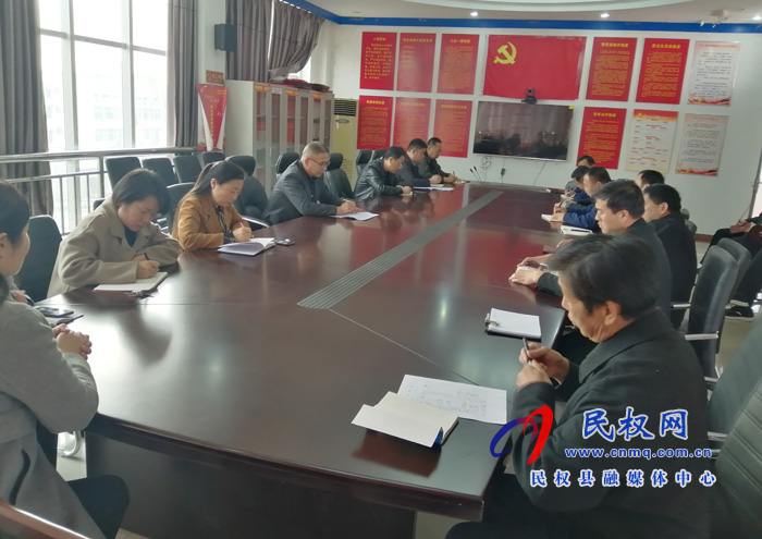 我縣各鄉(xiāng)鎮(zhèn)、（街道辦）縣直各單位傳達貫徹全縣脫貧攻堅工作推進會議精神