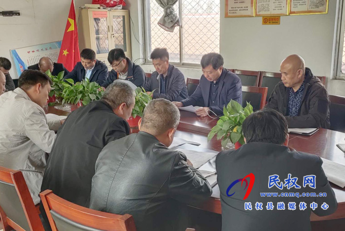 我縣各鄉(xiāng)鎮(zhèn)、（街道辦）縣直各單位傳達貫徹全縣脫貧攻堅工作推進會議精神