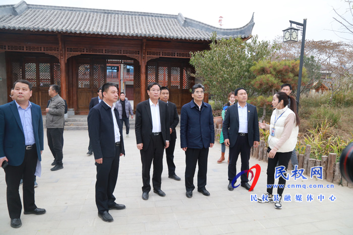 副省長、市委書記王戰(zhàn)營到民權(quán)縣聯(lián)系點開展“三·五”基層工作日活動