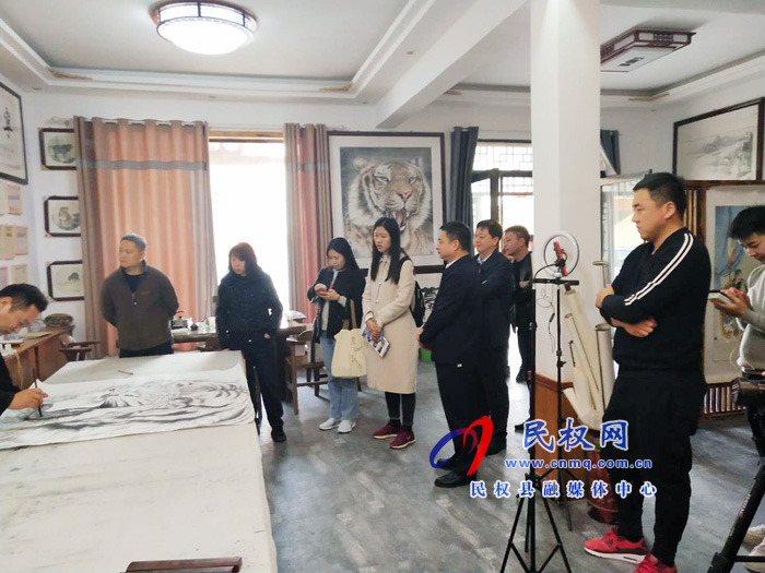 新華社河南分社社長王丁一行蒞臨我縣開展采風活動 新華社河南分社社長王丁一行蒞臨我縣開展采風活動
