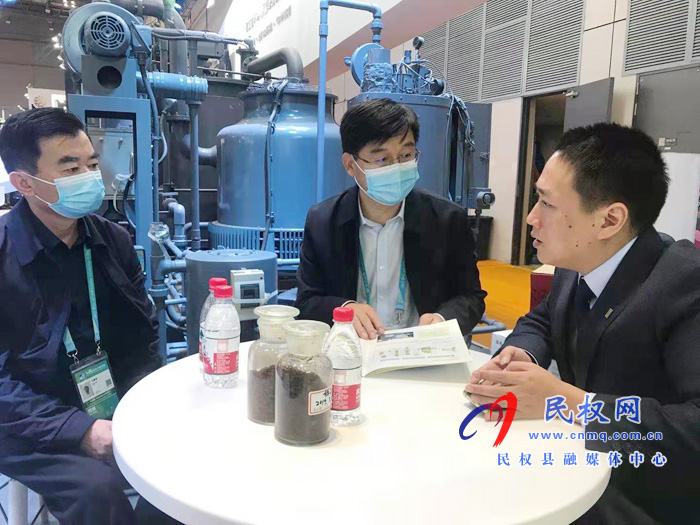 縣委副書記、縣長張團(tuán)結(jié)帶隊赴上海參加第三屆中國國際進(jìn)口博覽會