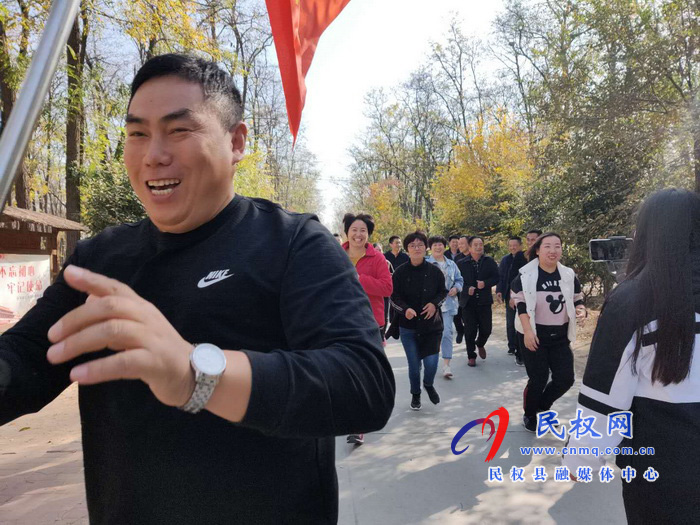 民權縣融媒體中心舉辦第二十一個記者節(jié)慶?；顒? title=
