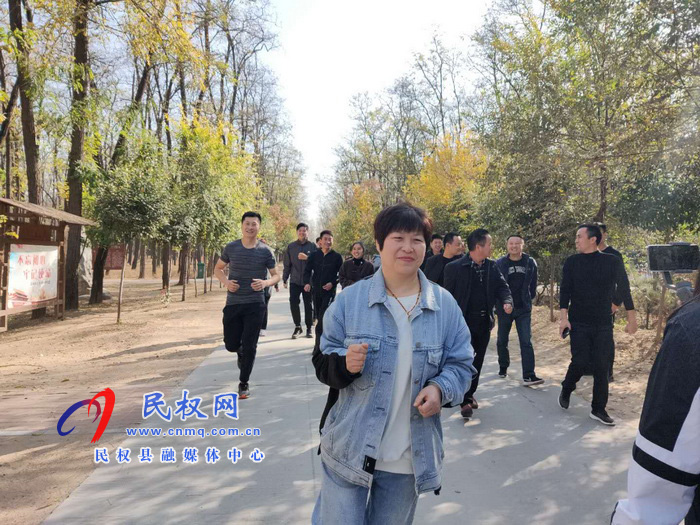 民權(quán)縣融媒體中心舉辦第二十一個記者節(jié)慶?；顒? title=