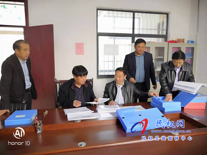 縣政協(xié)副主席張啟付到莊子鎮(zhèn)督導脫貧攻堅工作
