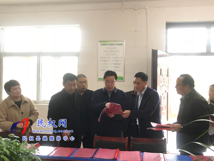 市人大常委會(huì)副主任、縣委書(shū)記姬脈常到部分鄉(xiāng)鎮(zhèn)督導(dǎo)脫貧攻堅(jiān)工作