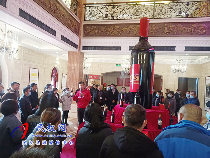 梁園區(qū)委黨校主體班到我縣開展現(xiàn)場(chǎng)教學(xué)觀摩活動(dòng) 梁園區(qū)委黨校主體班到我縣開展現(xiàn)場(chǎng)教學(xué)觀摩活動(dòng)