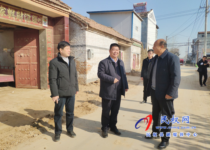 副縣長張士彬?qū)嵉夭榭慈司迎h(huán)境整治工作 副縣長張士彬?qū)嵉夭榭慈司迎h(huán)境整治工作