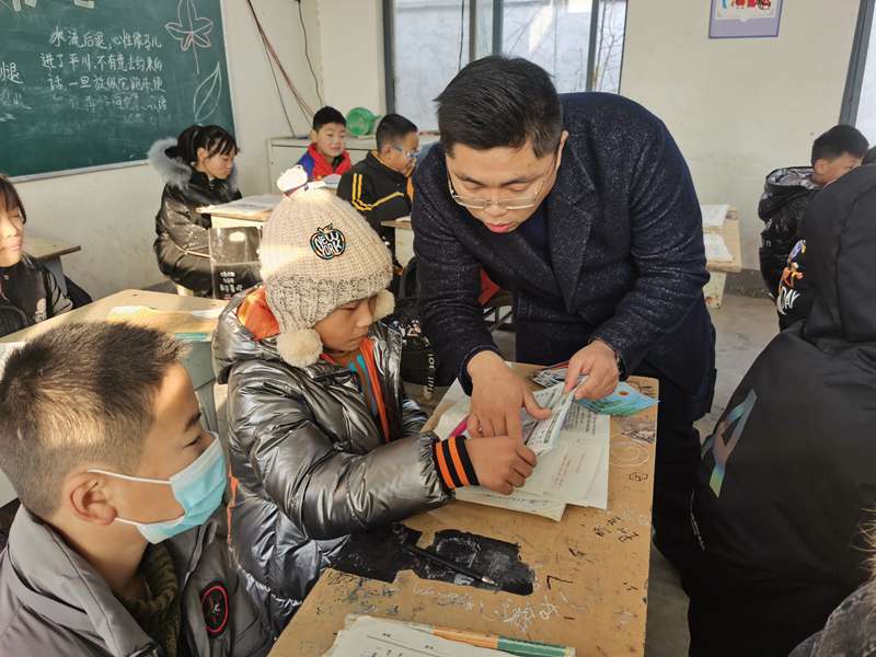 團縣委走進學校開展冬季疫情防控知識宣傳 團縣委走進學校開展冬季疫情防控知識宣傳