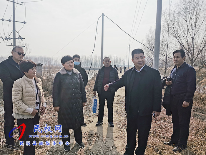 副縣長張士彬帶隊嚴(yán)查漁業(yè)違法行為