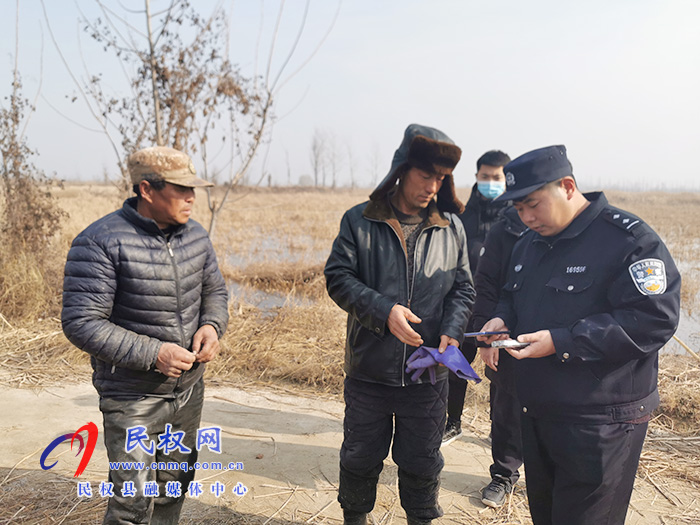 副縣長張士彬帶隊嚴(yán)查漁業(yè)違法行為