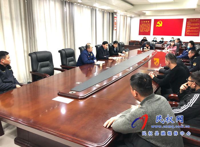我縣召開莊周商貿(mào)城火災(zāi)隱患整治加壓促進(jìn)會 我縣召開莊周商貿(mào)城火災(zāi)隱患整治加壓促進(jìn)會