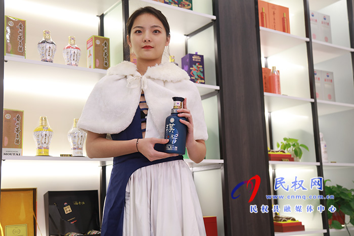 走進(jìn)民權(quán)首家茅臺(tái)體驗(yàn)館?帶您體驗(yàn)酒文化的世界 走進(jìn)民權(quán)首家茅臺(tái)體驗(yàn)館?帶您體驗(yàn)酒文化的世界