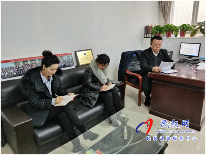 縣工商聯(lián)傳達(dá)學(xué)習(xí)縣委十二屆十次全會(huì)暨縣委經(jīng)濟(jì)工作會(huì)議精神 縣工商聯(lián)傳達(dá)學(xué)習(xí)縣委十二屆十次全會(huì)暨縣委經(jīng)濟(jì)工作會(huì)議精神