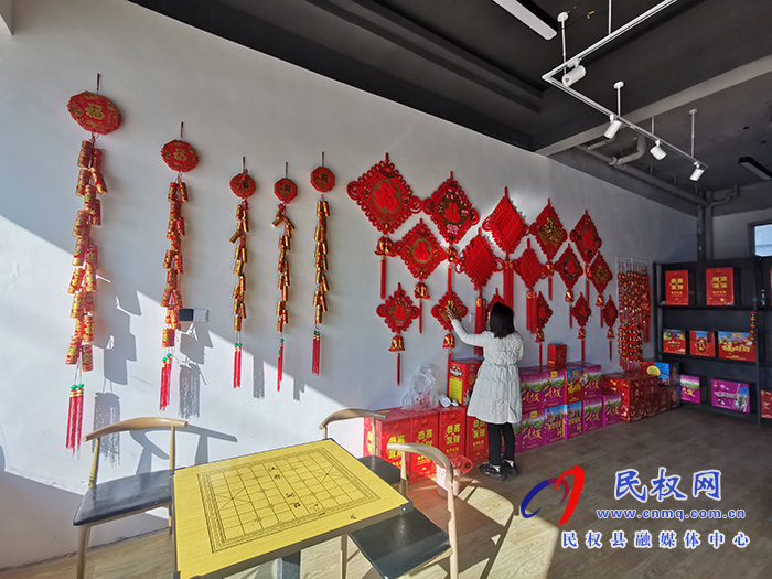 民權(quán):電子煙花 讓無煙過節(jié)成新風(fēng) 民權(quán):電子煙花 讓無煙過節(jié)成新風(fēng)