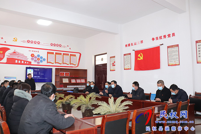 市人大常委會副主任、縣委書記姬脈常調(diào)研村（社區(qū)）“兩委”換屆工作