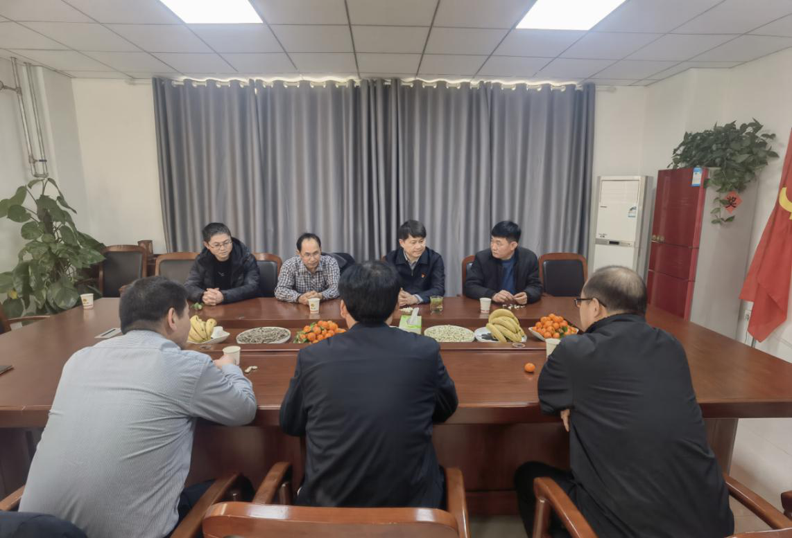 縣審計(jì)局:開展退役軍人座談會(huì) 縣審計(jì)局:開展退役軍人座談會(huì)