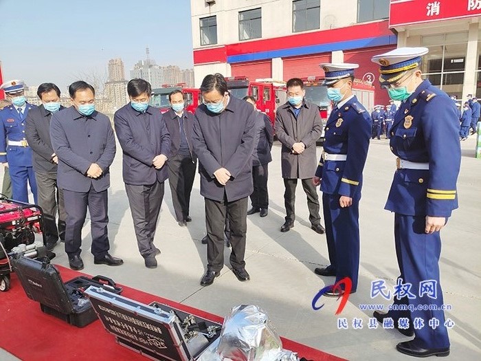 市縣領(lǐng)導(dǎo)走訪慰問武警官兵 市縣領(lǐng)導(dǎo)走訪慰問武警官兵