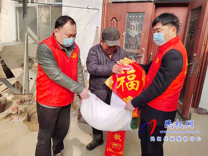 縣委組織部到柘桑村開展節(jié)前走訪慰問活動 縣委組織部到柘桑村開展節(jié)前走訪慰問活動