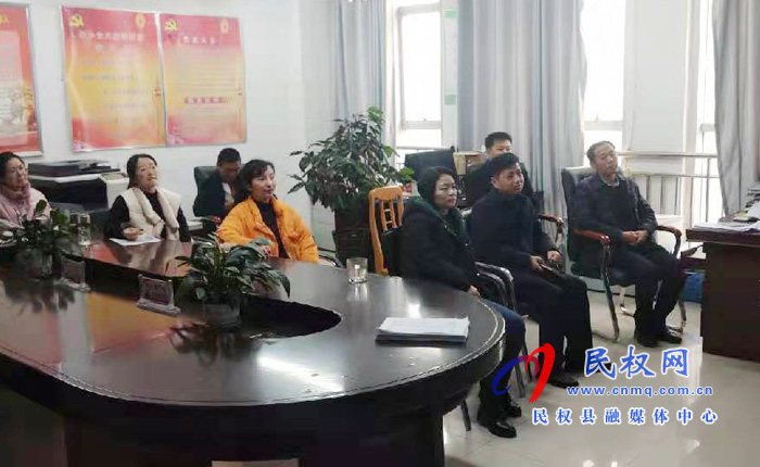 我縣各鄉(xiāng)鎮(zhèn)（街道辦）、縣直各單位組織收聽收看全國脫貧攻堅總結(jié)表彰大會