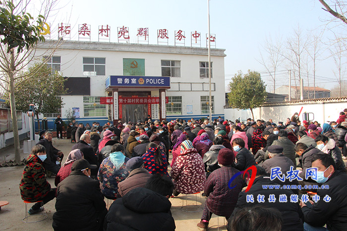 縣委常委、組織部長何玉明到褚廟鄉(xiāng)督導(dǎo)村委換屆選舉工作