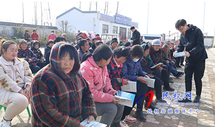 縣人大常委會機關(guān)開展“學(xué)黨史國史”文明實踐主題活動 縣人大常委會機關(guān)開展“學(xué)黨史國史”文明實踐主題活動