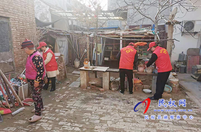 民權(quán)縣水務(wù)公司開展“獻暖暖愛心”文明實踐主題活動 民權(quán)縣水務(wù)公司開展“獻暖暖愛心”文明實踐主題活動