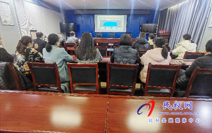 我縣各單位、鄉(xiāng)鎮(zhèn)（街道辦）組織收聽收看全縣三級干部大會直播實(shí)況