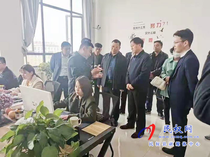 縣委常委、副縣長(zhǎng)房季組織召開保稅物流中心招商洽談會(huì)