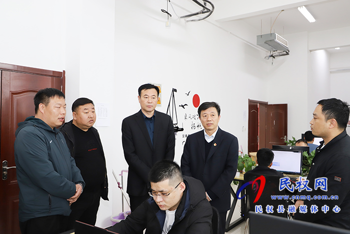 縣政府黨組成員、信訪局黨組書記、局長(zhǎng)陳鴻志調(diào)研我縣返鄉(xiāng)下鄉(xiāng)創(chuàng)業(yè)工作