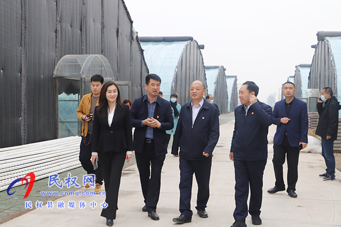 鄭州大學(xué)處級(jí)干部“學(xué)五中全會(huì)精神建世界一流大學(xué)”專題培訓(xùn)班蒞民開展現(xiàn)場(chǎng)教學(xué)活動(dòng) 鄭州大學(xué)處級(jí)干部“學(xué)五中全會(huì)精神建世界一流大學(xué)”專題培訓(xùn)班蒞民開展現(xiàn)場(chǎng)教學(xué)活動(dòng)