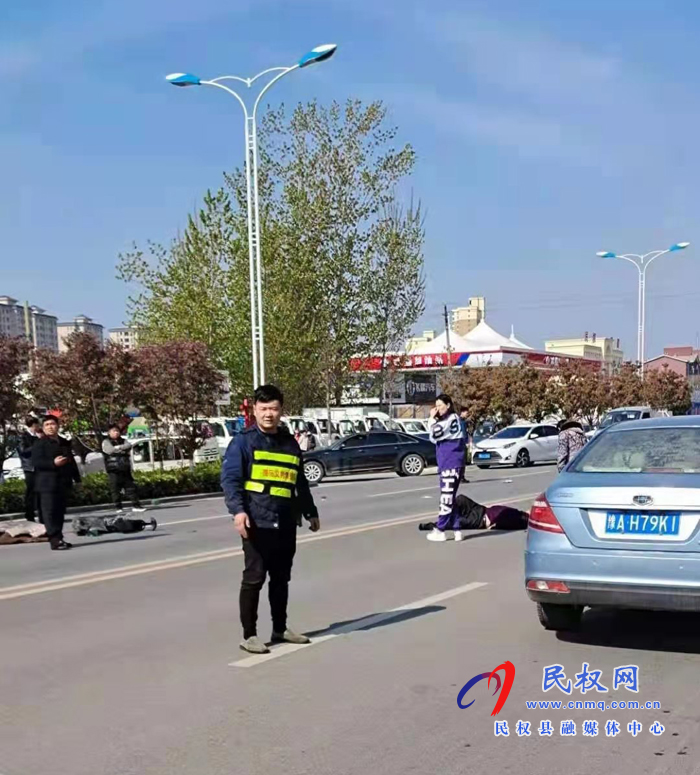 民權(quán)縣斑馬救援隊(duì)無(wú)私奉獻(xiàn)暖人心 民權(quán)縣斑馬救援隊(duì)無(wú)私奉獻(xiàn)暖人心